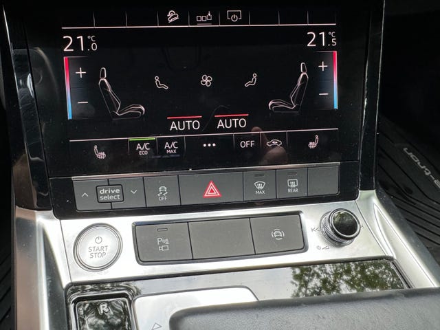 2020 AUDI E-TRON - 28