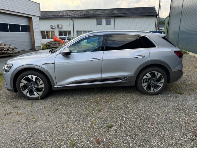 2020 AUDI E-TRON - 12