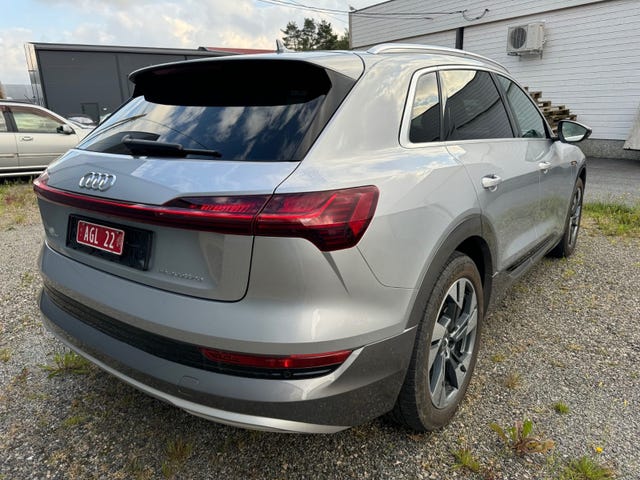 WAUZZZGE7LB019606 2020 AUDI E-TRON-2