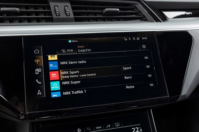 2021 AUDI E-TRON - 21