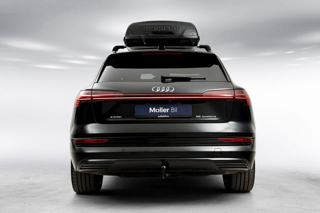 WAUZZZGE9MB041625 2021 AUDI E-TRON-5