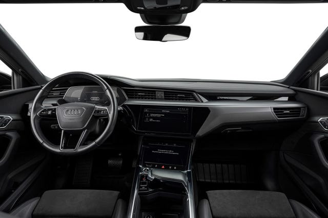 2021 AUDI E-TRON - 10