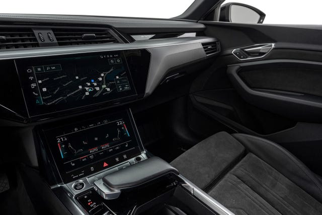 2021 AUDI E-TRON - 17