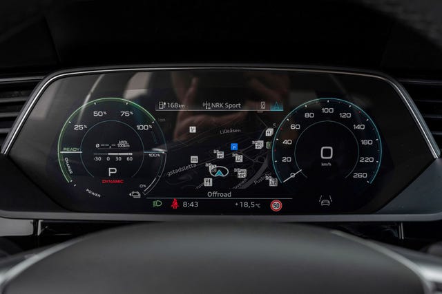 2021 AUDI E-TRON - 15