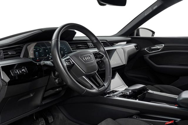 2021 AUDI E-TRON - 9