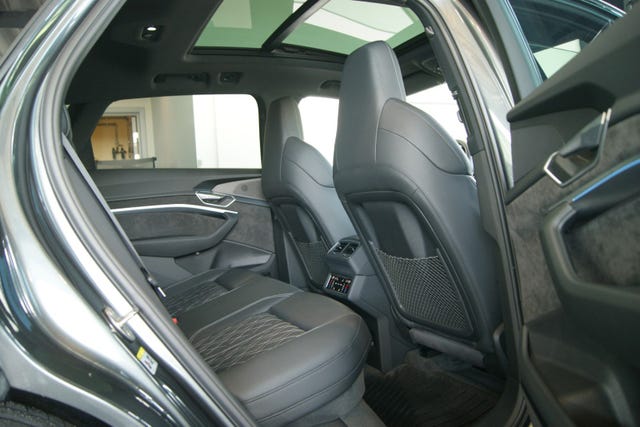 2021 AUDI E-TRON - 12