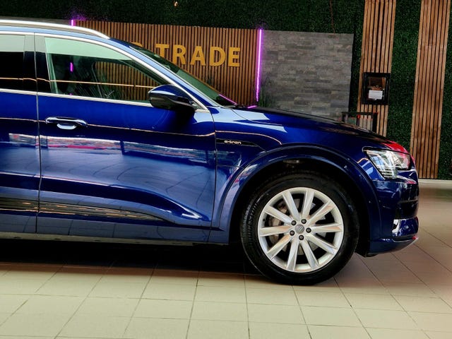 2020 AUDI E-TRON - 20