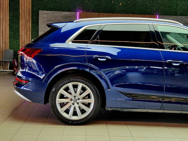 2020 AUDI E-TRON - 18