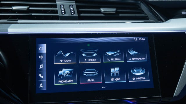 2020 AUDI E-TRON - 15