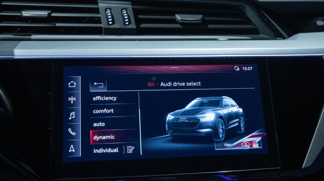 2020 AUDI E-TRON - 19