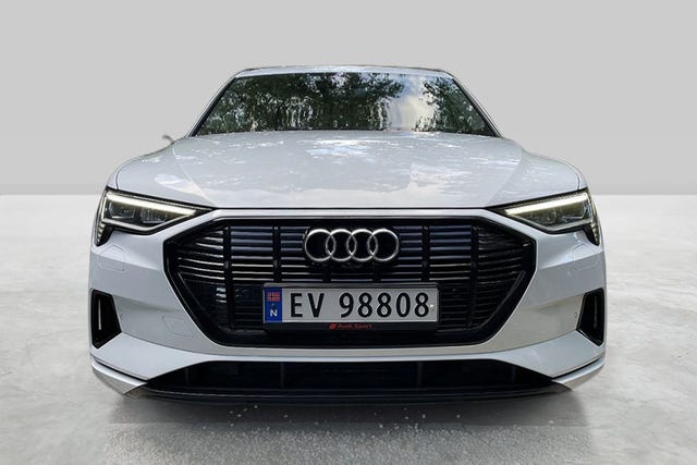 WAUZZZGE7LB005009 2020 AUDI E-TRON-1
