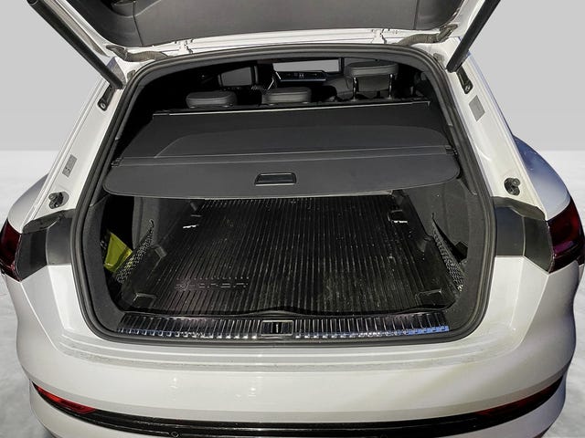 2020 AUDI E-TRON - 10