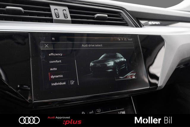 2020 AUDI E-TRON - 27