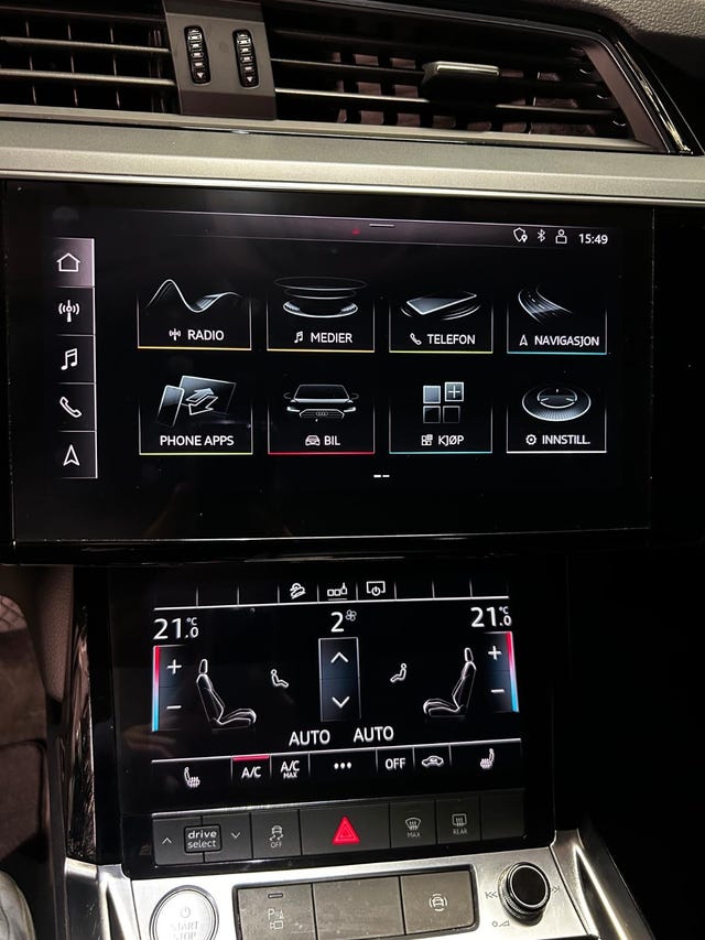 2020 AUDI E-TRON - 10
