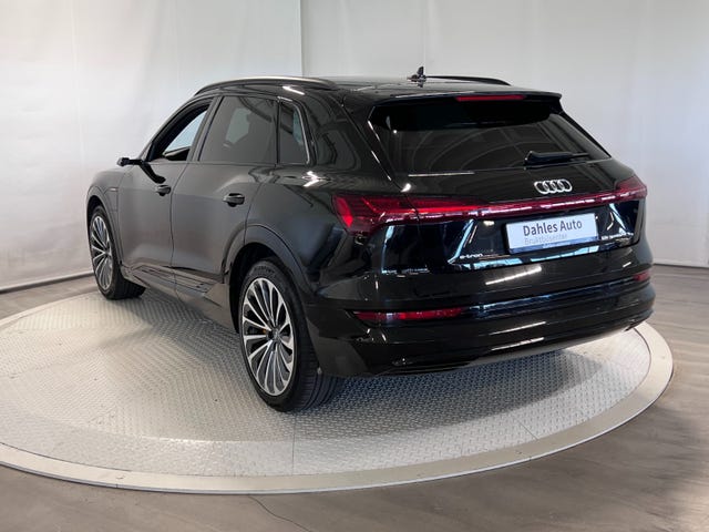 WAUZZZGE3KB019598 2020 AUDI E-TRON-3