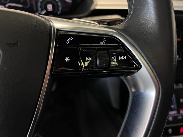 2020 AUDI E-TRON - 27