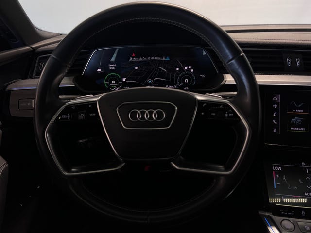 2020 AUDI E-TRON - 23