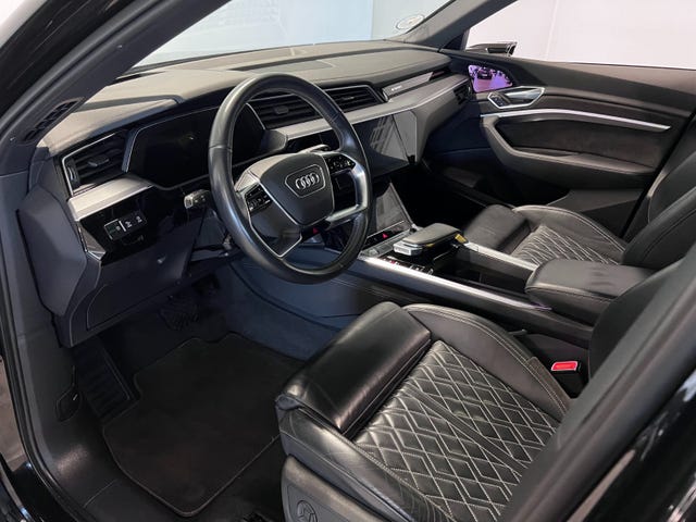2020 AUDI E-TRON - 46
