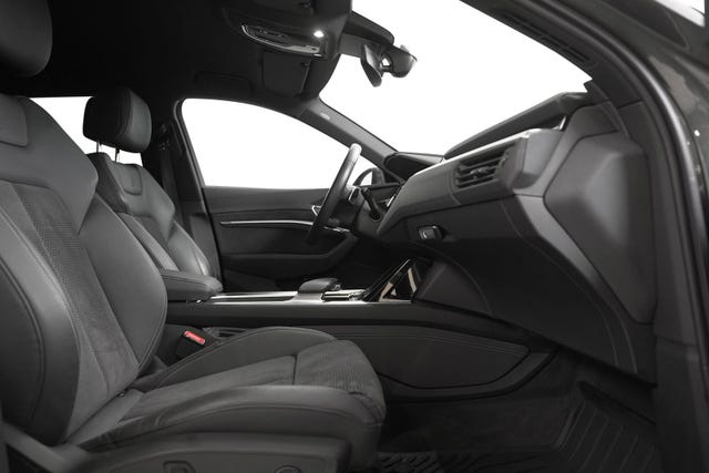 2021 AUDI E-TRON - 18