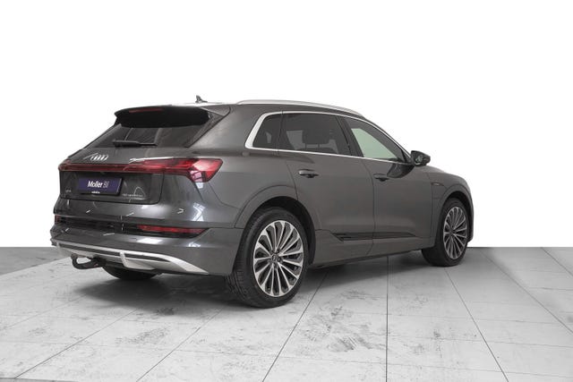 WAUZZZGE8MB012813 2021 AUDI E-TRON-1