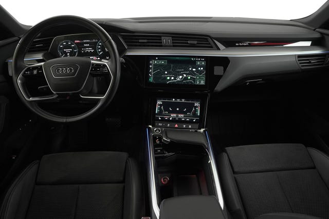 2021 AUDI E-TRON - 10