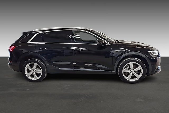 WAUZZZGEXMB004437 2021 AUDI E-TRON-2
