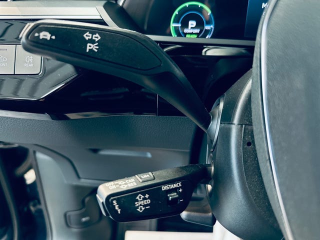 2020 AUDI E-TRON - 29