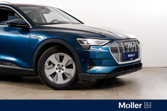 WAUZZZGEXLB010916 2020 AUDI E-TRON-1