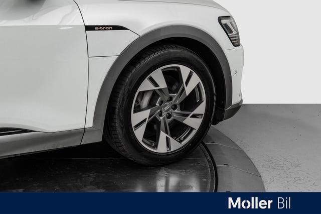 2020 AUDI E-TRON - 9