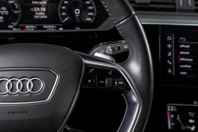 2020 AUDI E-TRON - 15