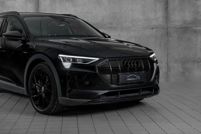 WAUZZZGE2LB009937 2020 AUDI E-TRON-1