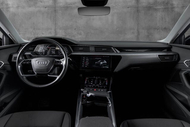 2020 AUDI E-TRON - 11