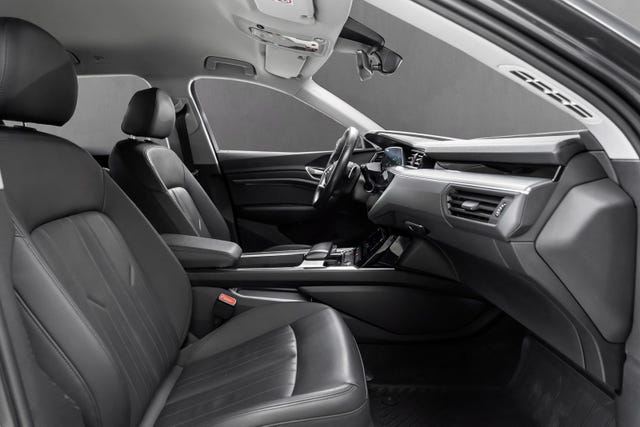 2021 AUDI E-TRON - 11