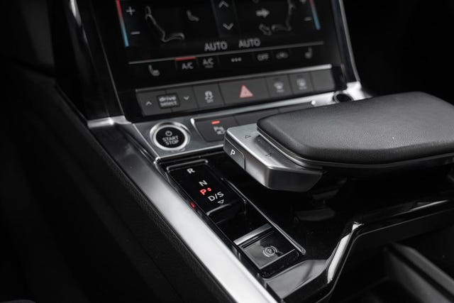 2021 AUDI E-TRON - 18