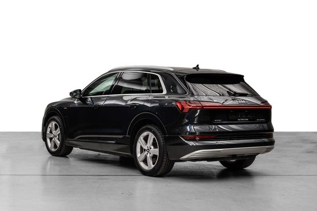 WAUZZZGE7MB016335 2021 AUDI E-TRON-1
