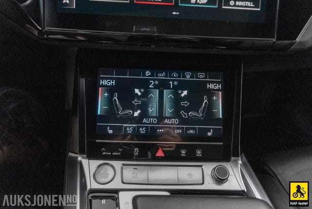 2020 AUDI E-TRON - 25
