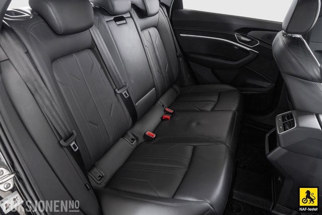 2020 AUDI E-TRON - 33