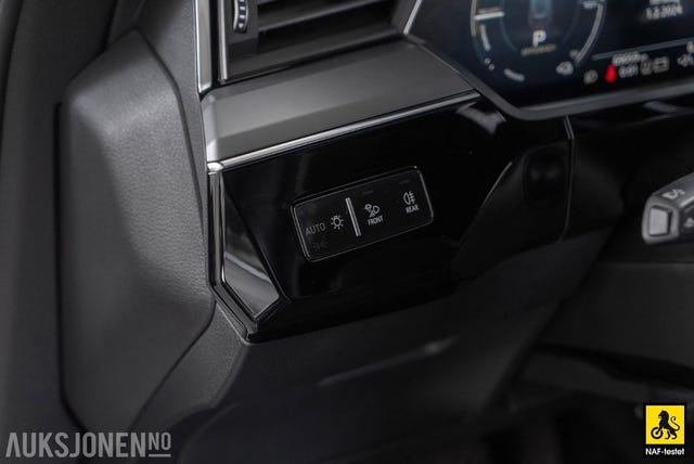 2020 AUDI E-TRON - 18