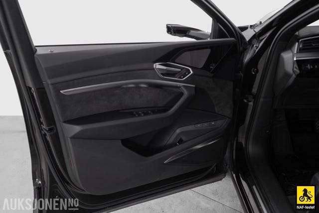 2020 AUDI E-TRON - 14