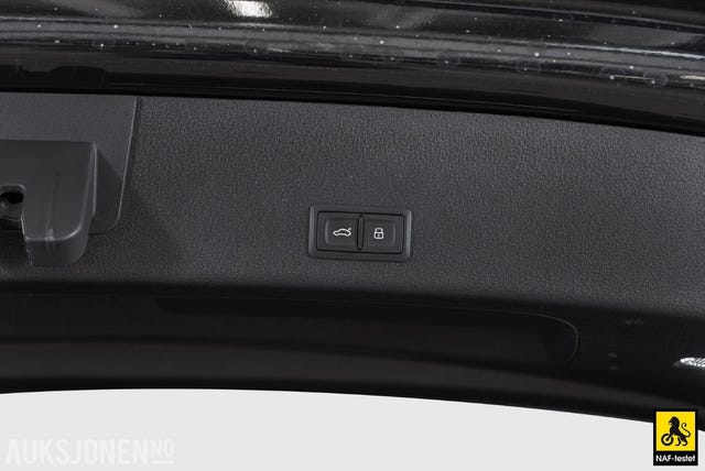 2020 AUDI E-TRON - 32