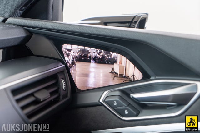 2020 AUDI E-TRON - 28