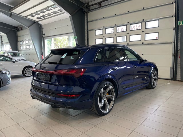WAUZZZGE7MB021180 2021 AUDI E-TRON-1
