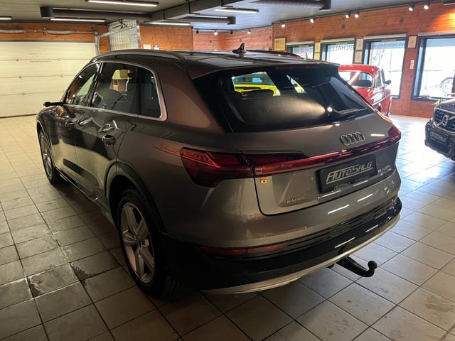 2020 AUDI E-TRON - 12