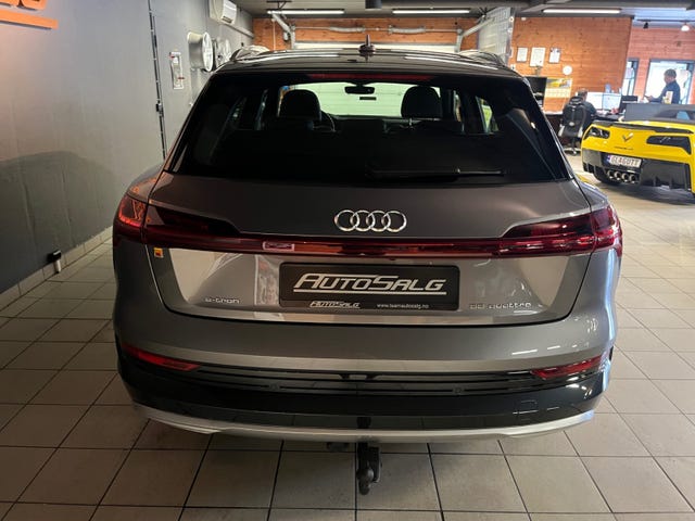2020 AUDI E-TRON - 11