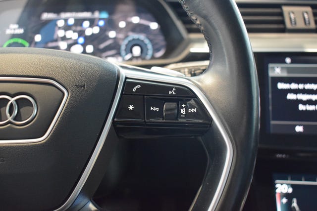 2021 AUDI E-TRON - 11