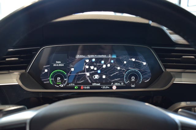 2021 AUDI E-TRON - 12