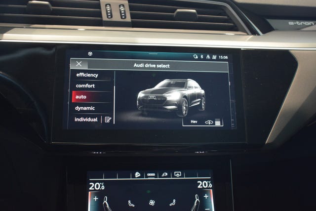 2021 AUDI E-TRON - 18