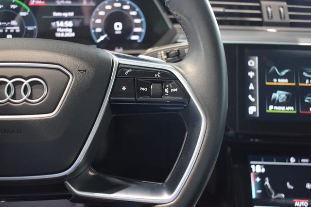 2021 AUDI E-TRON - 11