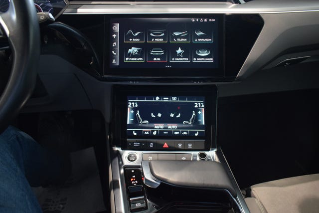 2021 AUDI E-TRON - 16