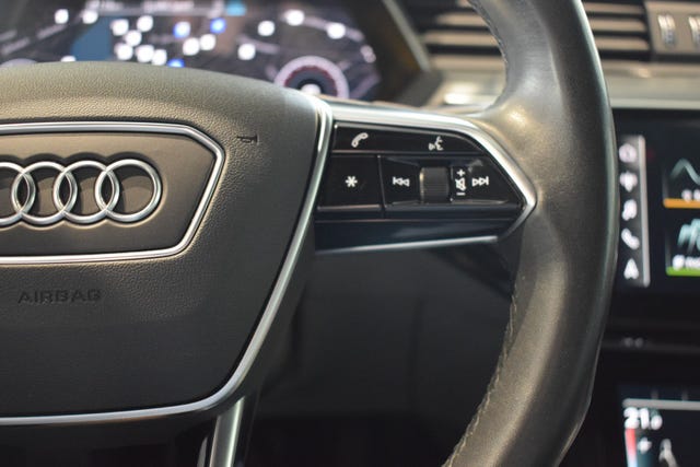 2021 AUDI E-TRON - 13
